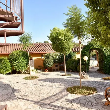 Venkovský dům Anastasia Club *